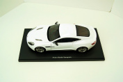 1/18 AUTOart アストンマーチン ヴァンキッシュ 2015 ホワイト